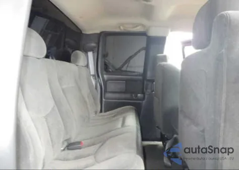 2005 Chevrolet Silverado K1500 z USA, uszkodzony, nr VIN 1GCEK19B75E145444